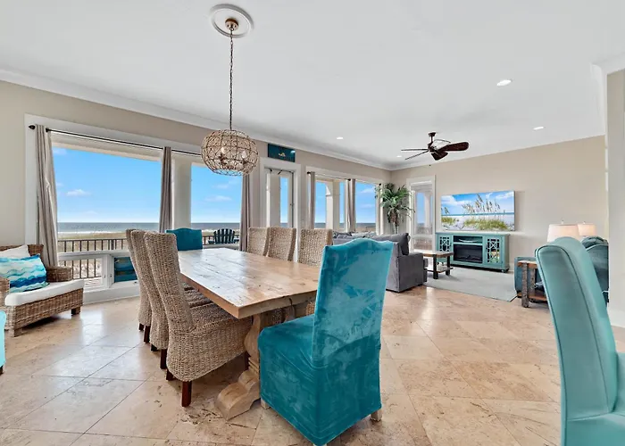Holiday home Lone Palm By Gsvr - Charming Beachfront Retreat With Great Primary Bed And Bath - Free Activities And Golf *