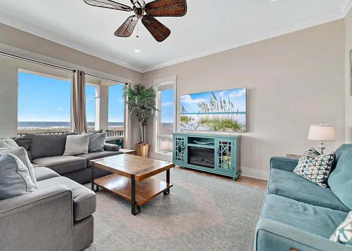 Lone Palm By Gsvr - Charming Beachfront Retreat With Great Primary Bed And Bath - Free Activities And Golf Holiday home