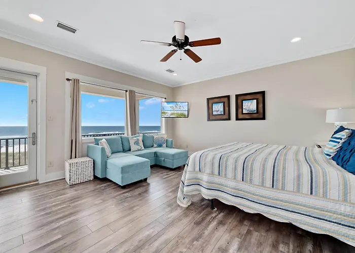 Lone Palm By Gsvr - Charming Beachfront Retreat With Great Primary Bed And Bath - Free Activities And Golf Holiday home *