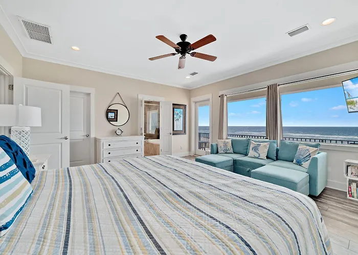 Lone Palm By Gsvr - Charming Beachfront Retreat With Great Primary Bed And Bath - Free Activities And Golf Holiday home